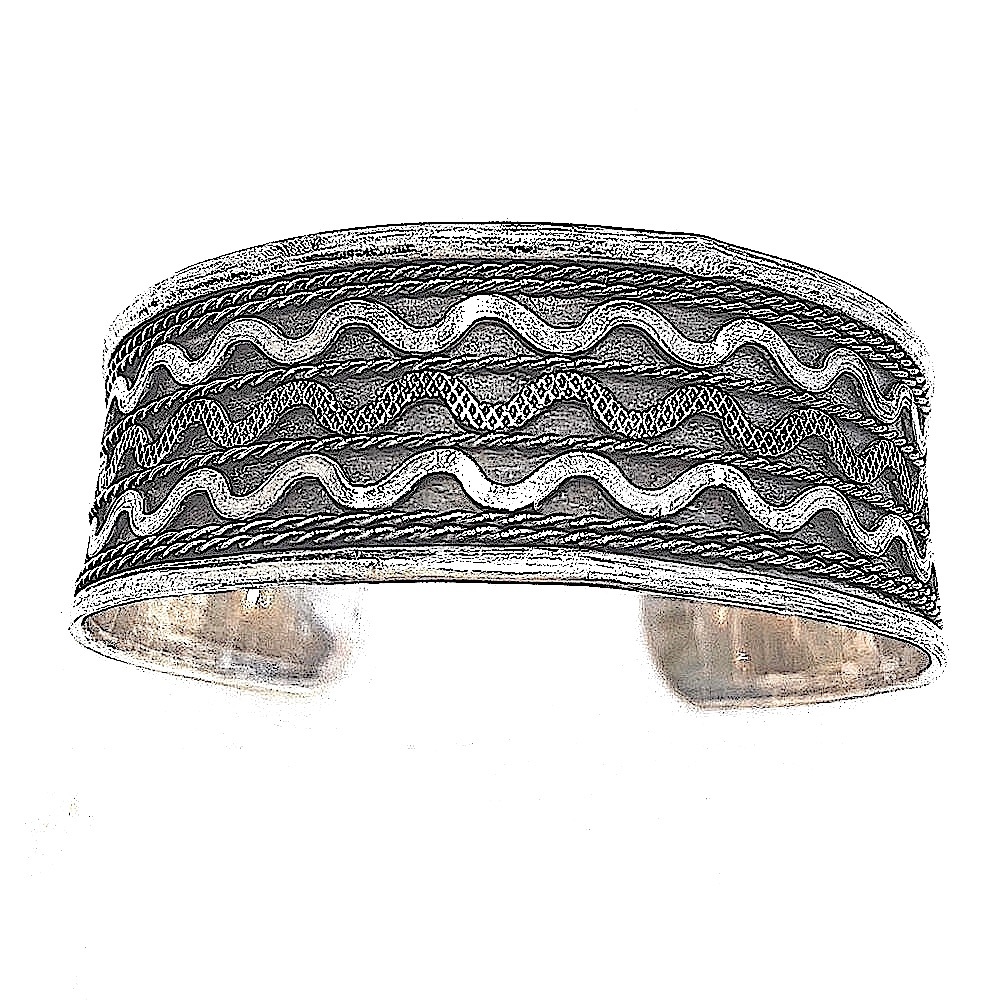 American Indian Hand Crafted Sterling Silver Cuff Bracelet ⭐️⭐️⭐️